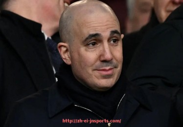 JN江南体育-CBA篮球运动员踢足球：探讨CBA球员跨界尝试足球的故事与表现