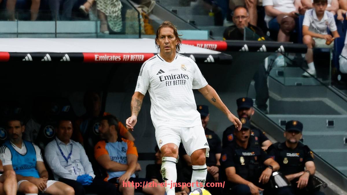 JN江南体育-德甲与德乙球队分布及升降级关系分析