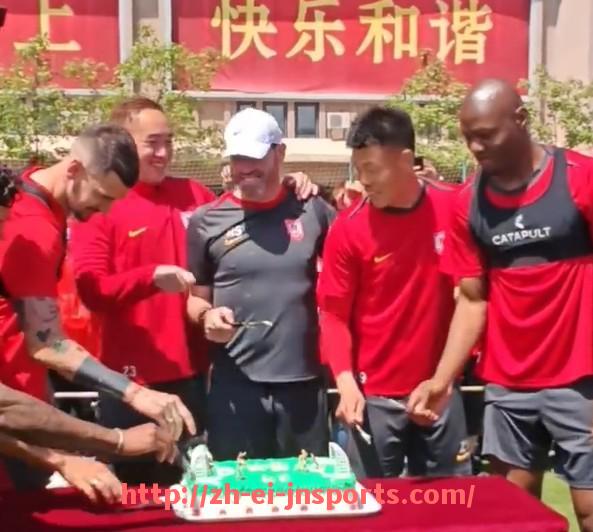 JN江南体育-2025年NBA火箭队当前整体状况及未来展望分析